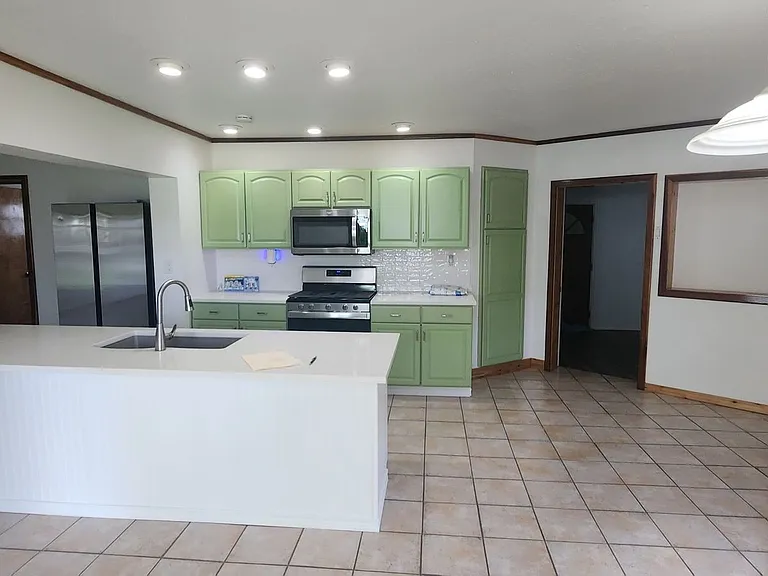 485 N Shore Dr — Photo 11