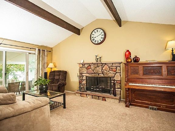 5th image of 2820 Treasure Dr