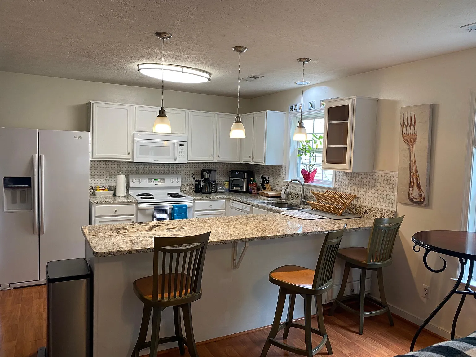 2908 Greenway Ave — Photo 2
