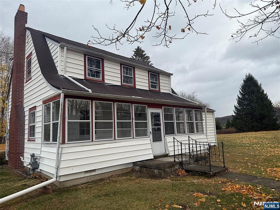 1st image of 181 White Lake Rd