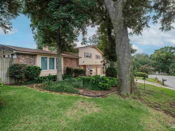 2201 Dupont Dr, Pensacola, FL 32503