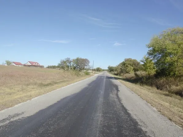 1799 Airport Dr, Denison, TX 75020