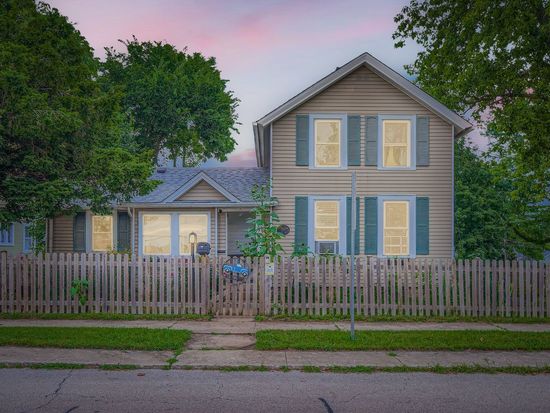 229 High St, West Chicago, IL 60185