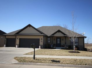 5203 Steeplechase Dr, Columbia, MO 65203