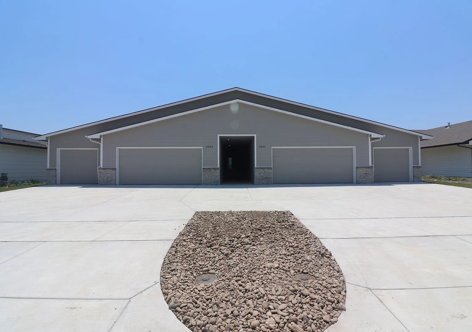 3BR Bel Aire Home | Fenced Backyard | Pet-Friendly — Photo 1