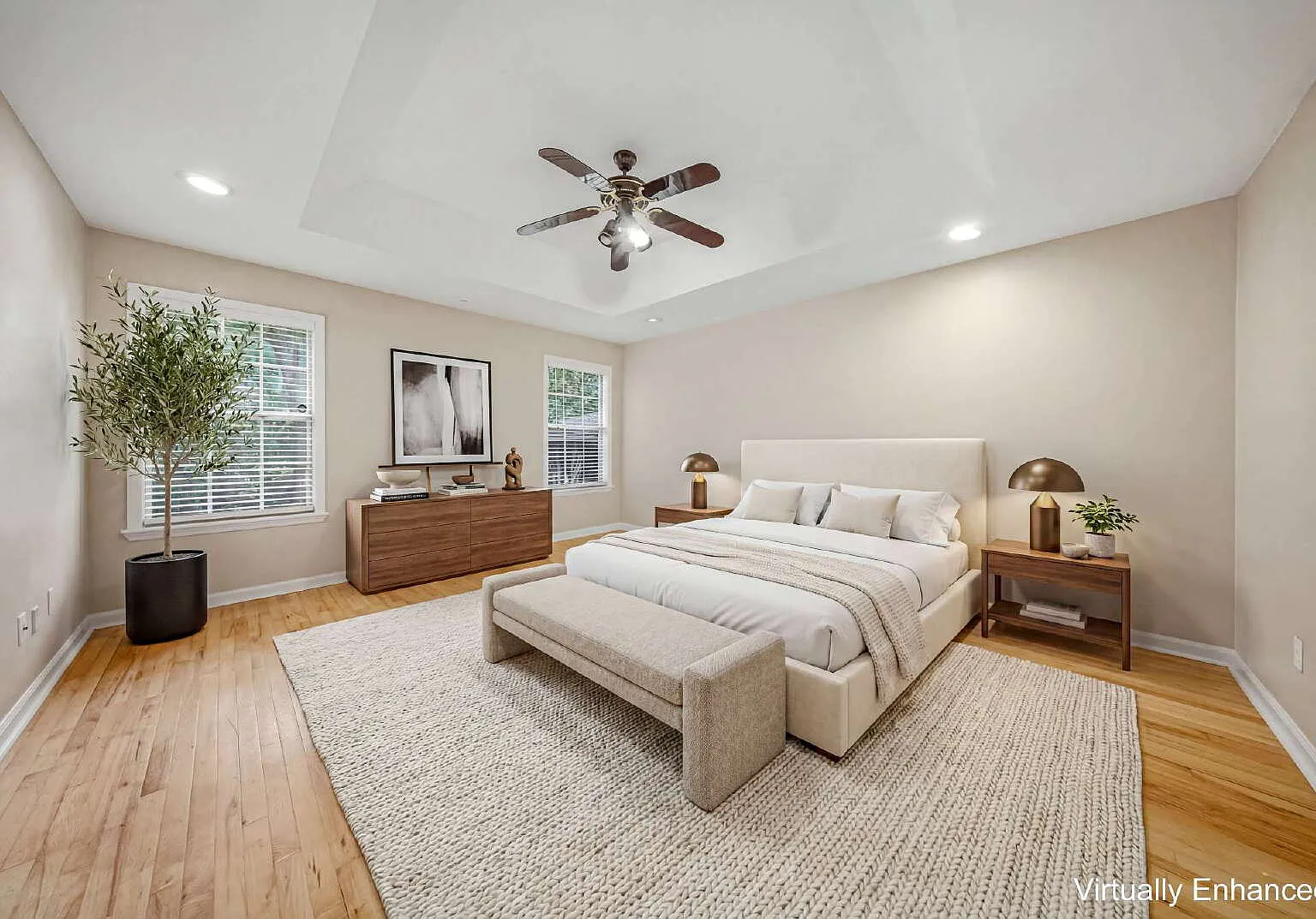 4 bed, 2.0 bath, 2000 sqft, $2,400 — Photo 3