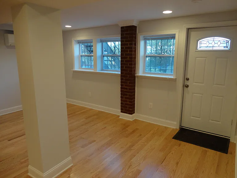 1729 Hobart St NW — Photo 1