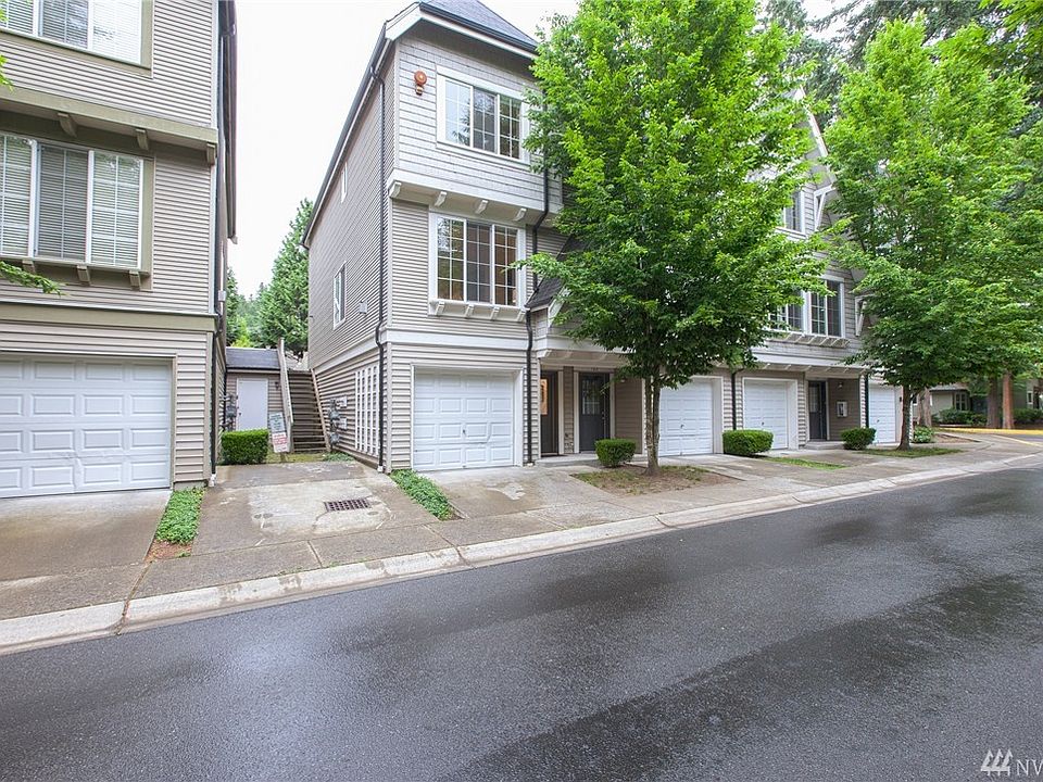 1st image of 18258 NE 96th Way Unit 101