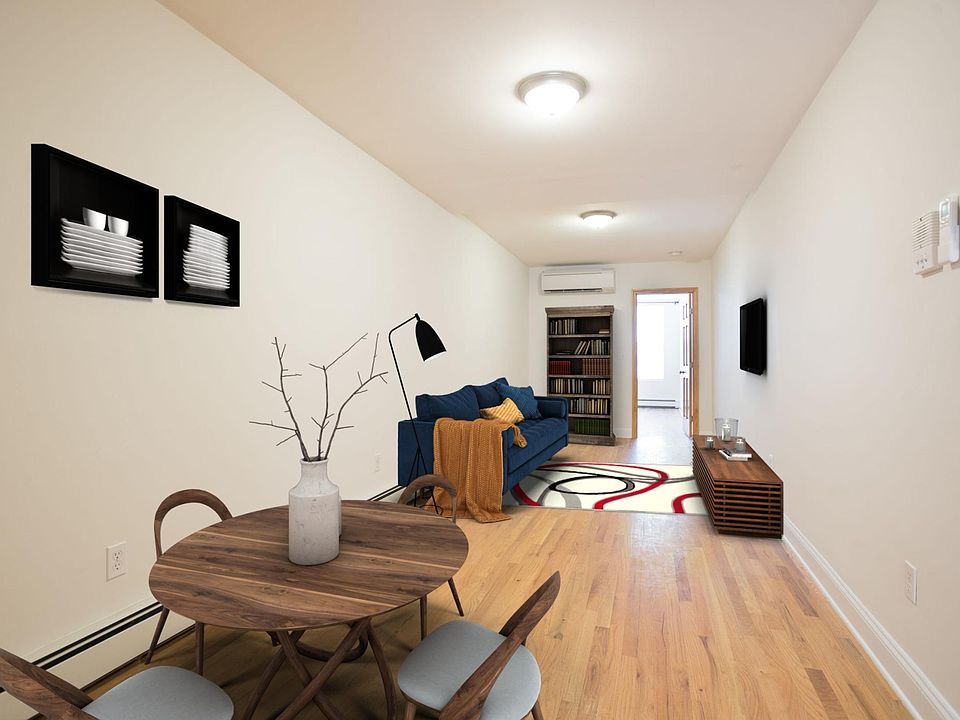 Living Room / Dining Room Virtually Staged