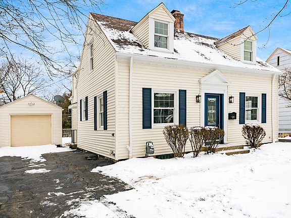 2nd image of 281 E Schreyer Pl