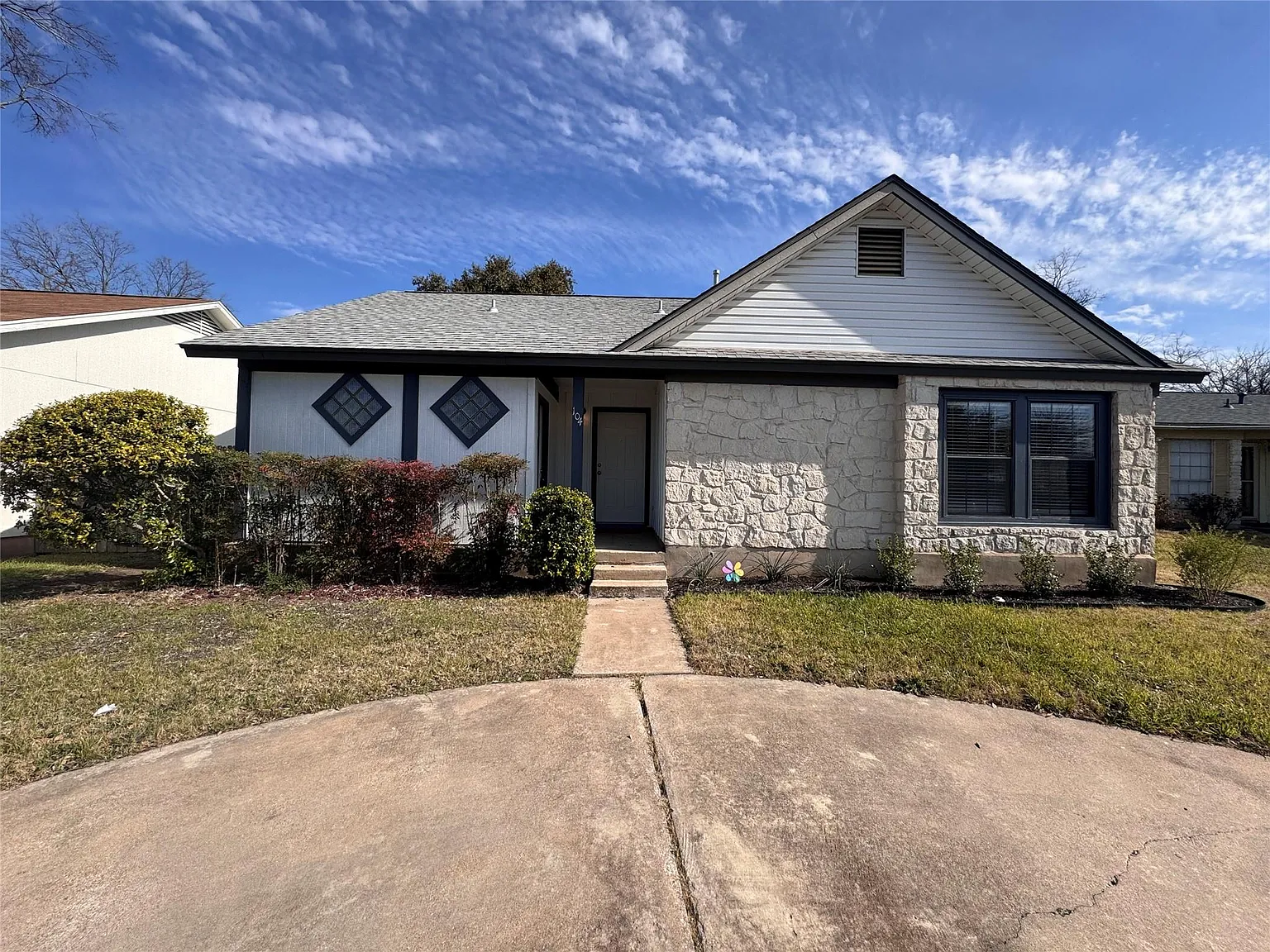 2 bed, 2.0 bath, 1138 sqft, $2,000 — Photo 1