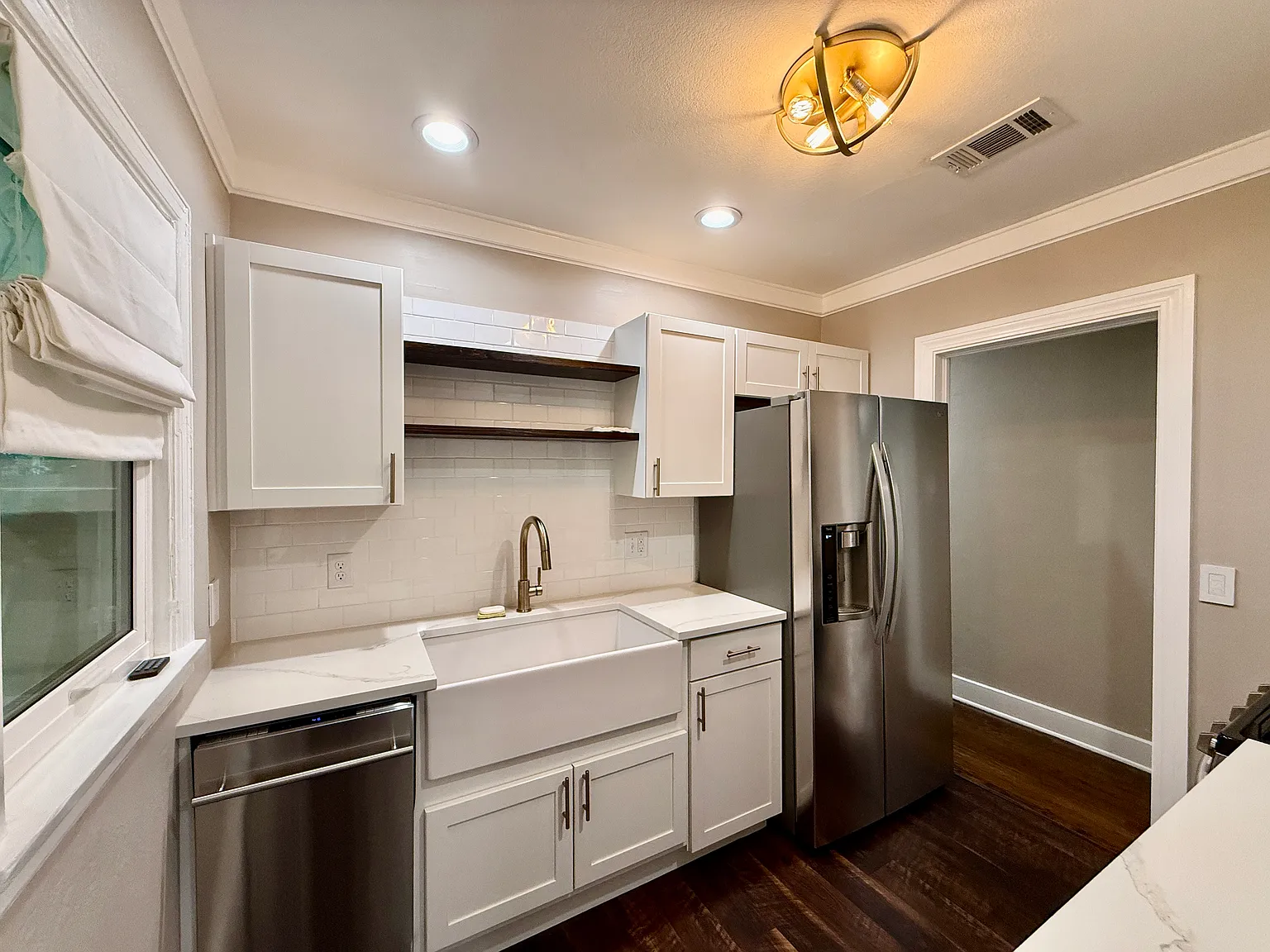 East Hill 3 Bedroom — Photo 2