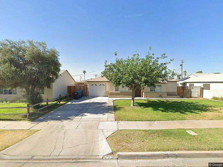 857 Oleander Ave — Photo 1