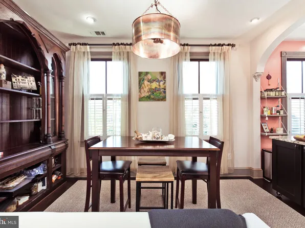 408 Clifford Ave, Alexandria, VA 22305