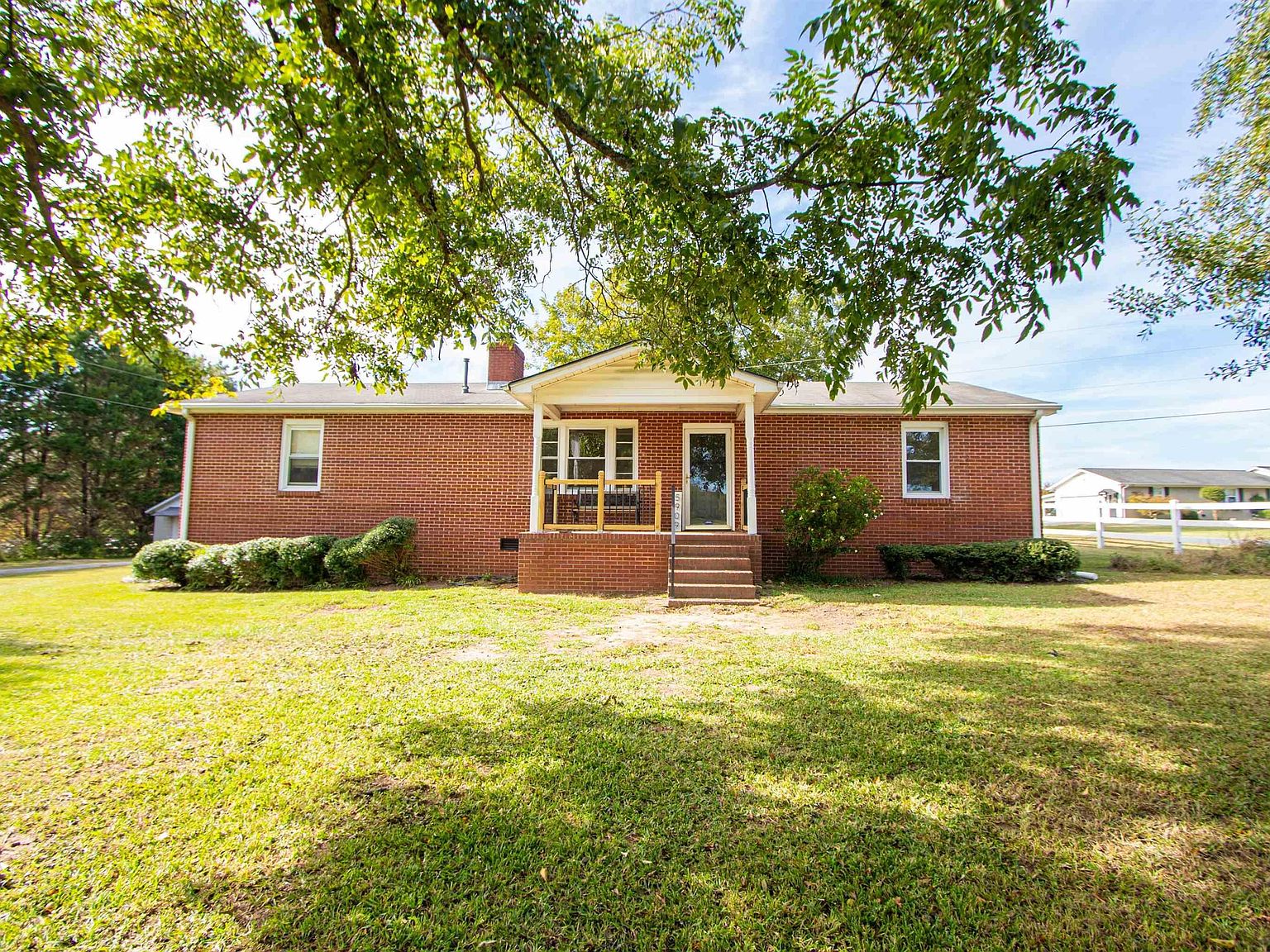 5909 Keowee Rd, Honea Path, SC 29654 Zillow