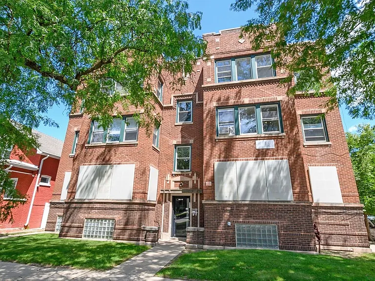 7557-59 S. Calumet Ave. / 348-58 E 76th St. — Photo 23