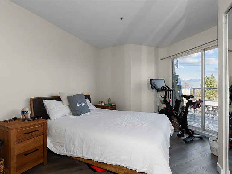 488 Kingsway #Penthouse 414 — Photo 16
