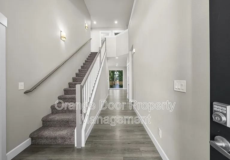 18311 SE 248th St — Photo 26