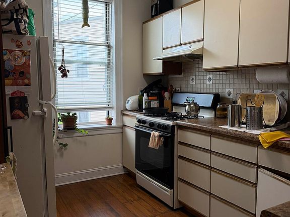 3rd image of 45-11 Newtown Rd #2
