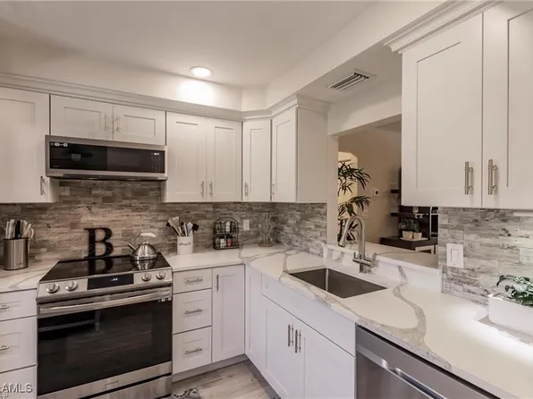 7098 Nantucket Cir #7, North Fort Myers, FL 33917