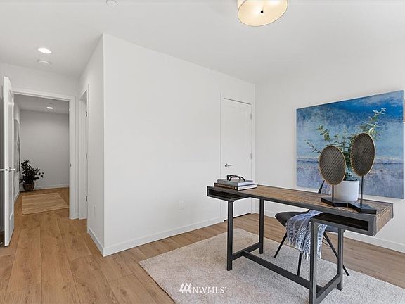 3rd image of 18529 E Ashworth Avenue N