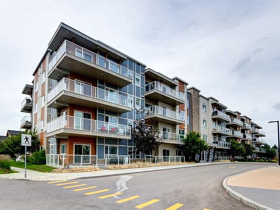 4th image of 370 W Harvest Hills Cmn NE #307