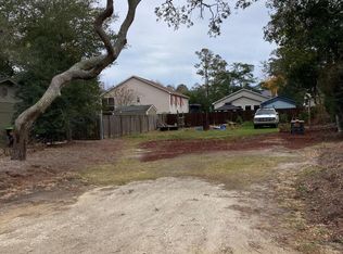 336 NE 39th St, Oak Island, NC 28465