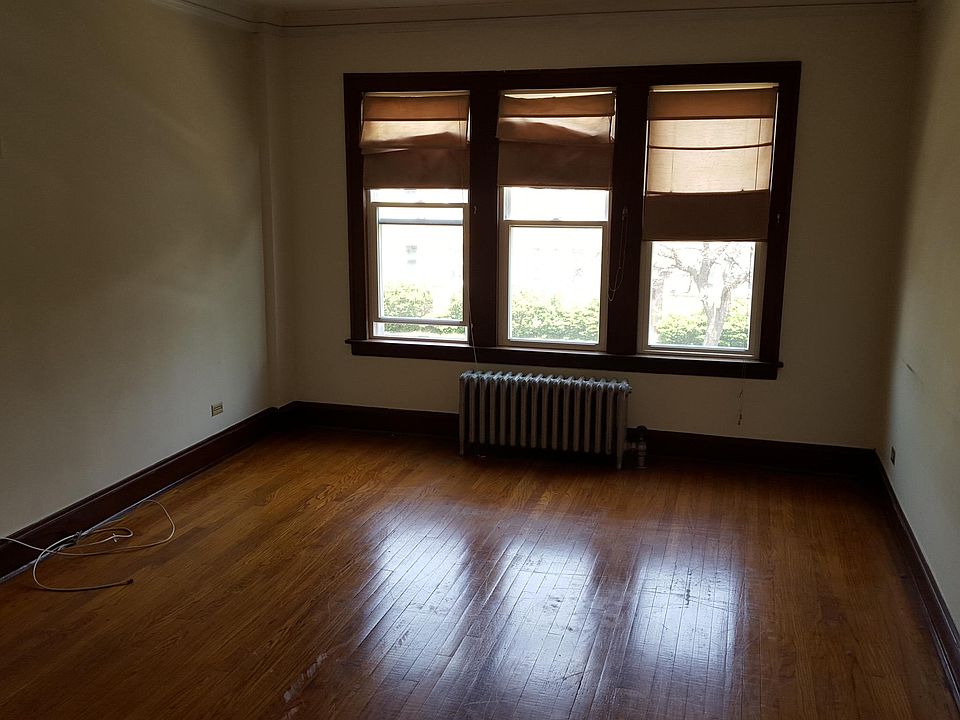 1st image of 3219 N Lockwood Ave