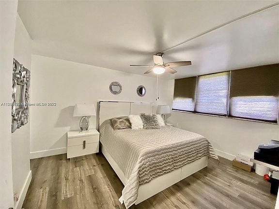 3rd image of 8990 SE Hollybrook Blvd #33-206