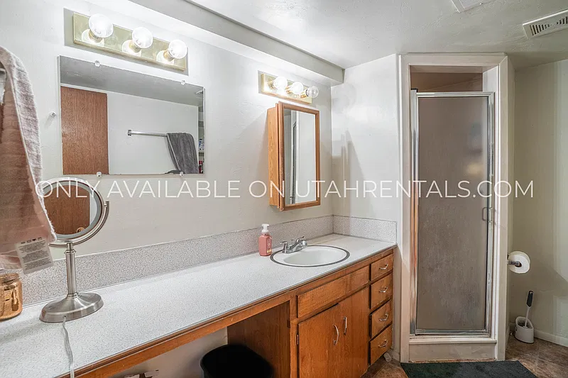 1 bed, 1.0 bath, 1084 sqft, $415 — Photo 4