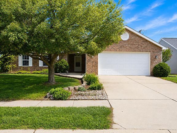 3rd image of 3908 Conifer Ct