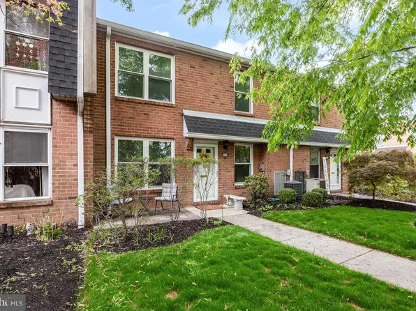 3039 Harbour Dr, Palmyra, NJ 08065