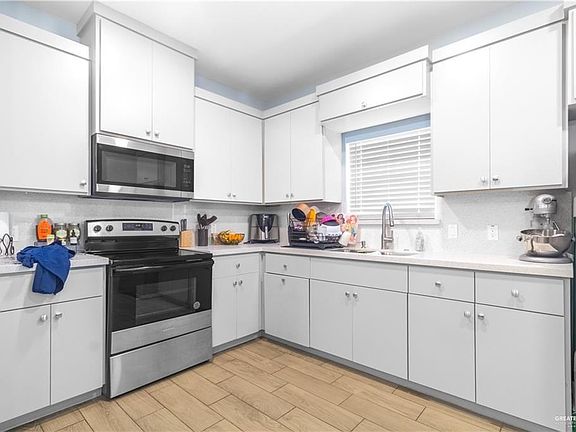 3rd image of 3204 S Colt Ln APT 2