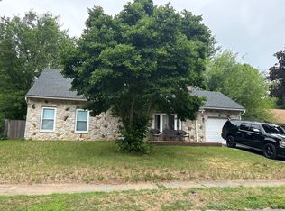 124 Eastmont Ln, Sicklerville, NJ 08081