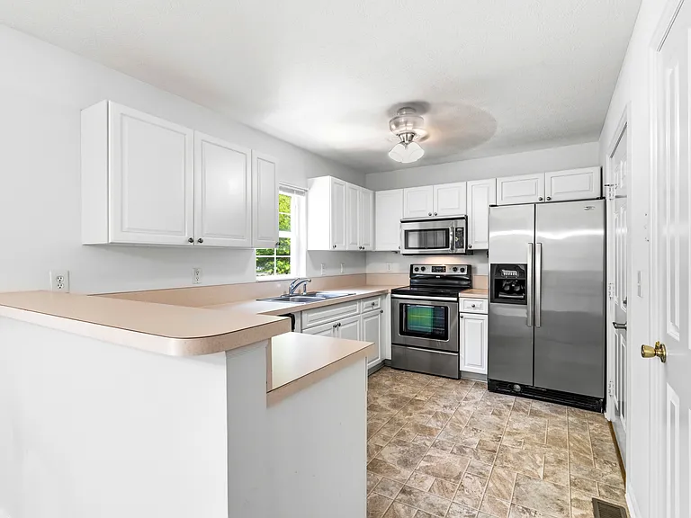 1113 Green Knoll Dr — Photo 11