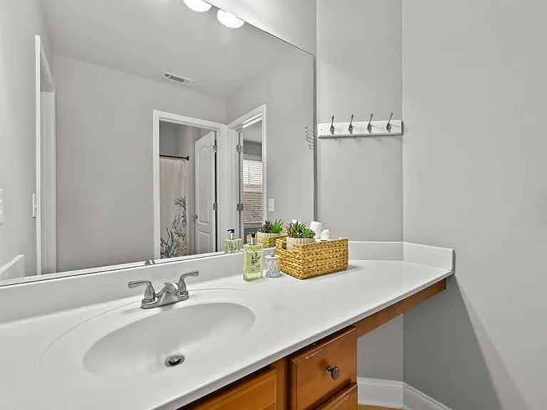 1151 Gateview Dr — Photo 27