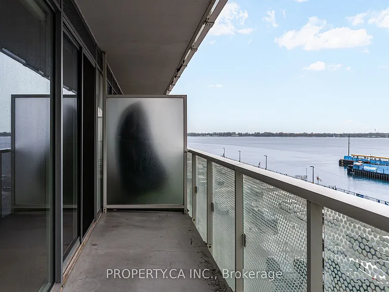 15 Queens Quay E #419 — Photo 9