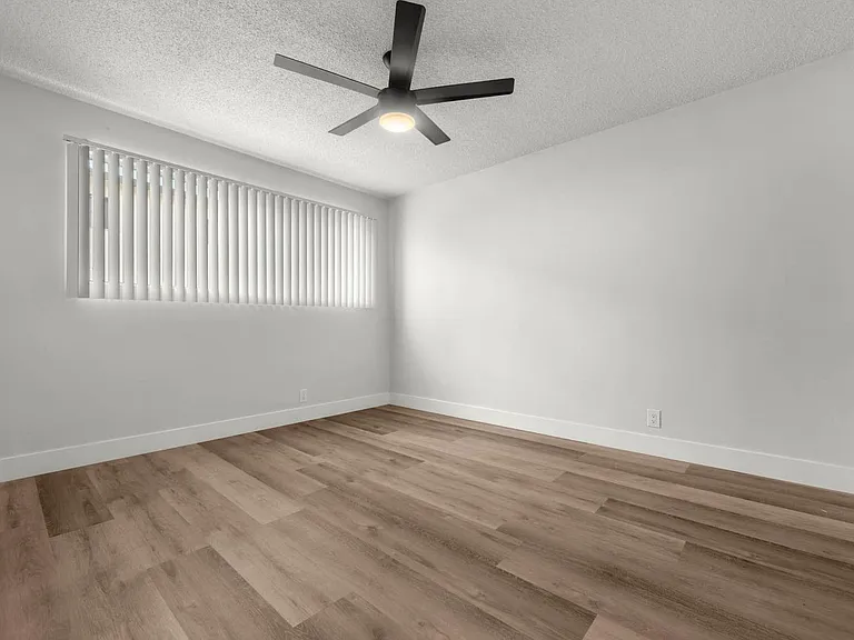 3933 Nicolet Ave #8A — Photo 3