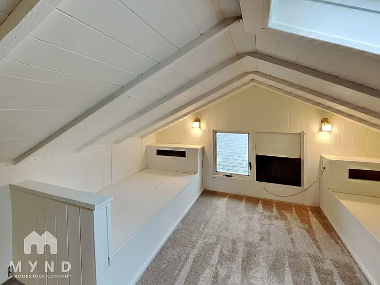 1311 N Alder St — Photo 13