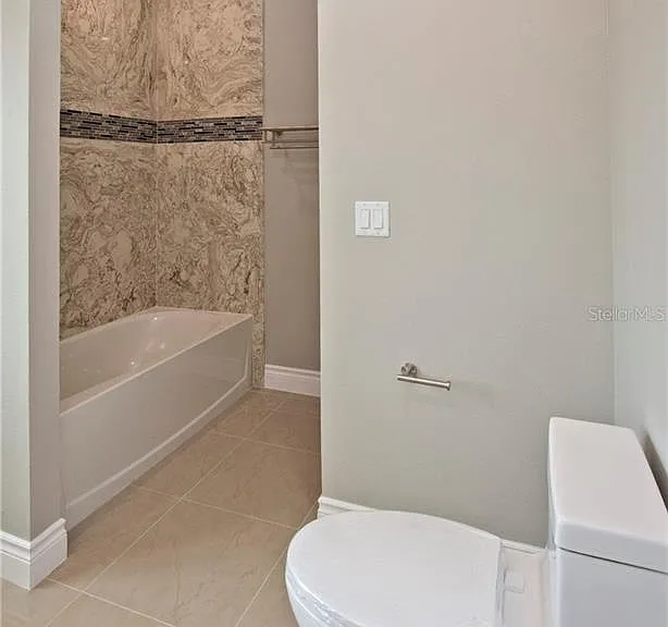 1927 Greenbriar Ter — Photo 21