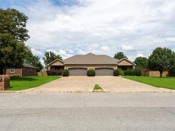 100 Ravenwood Blvd APT B, Siloam Springs, AR 72761