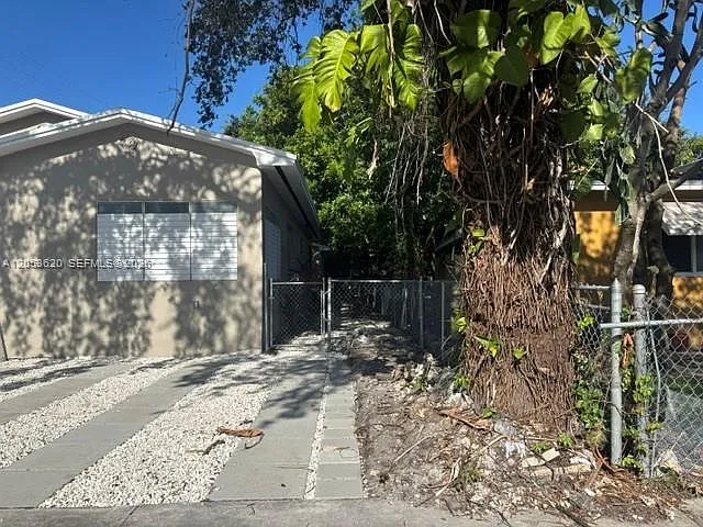 6875 NW 4th Ave #A — Photo 7