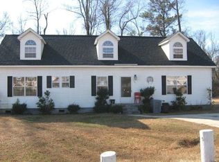 145 Acadiana Dr, Parkton, NC 28371