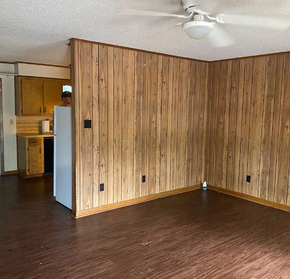 2 bed, 1.0 bath, $750 — Photo 2