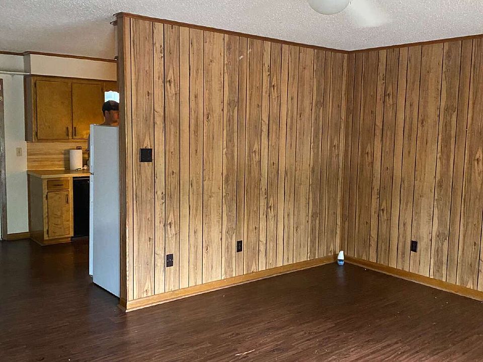 2nd image of 304 Michelle Ave