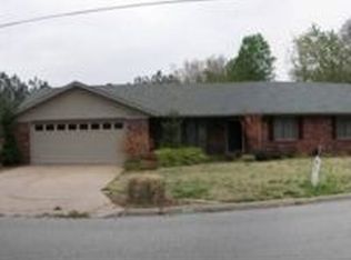 1106 NW 11th St, Bentonville, AR 72712