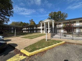 300 Market St #213, Dardanelle, AR 72834