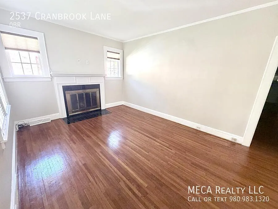 2537 Cranbrook Lane — Photo 4