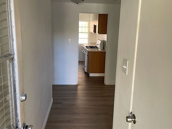 5th image of 4310-4326 35th St #43105