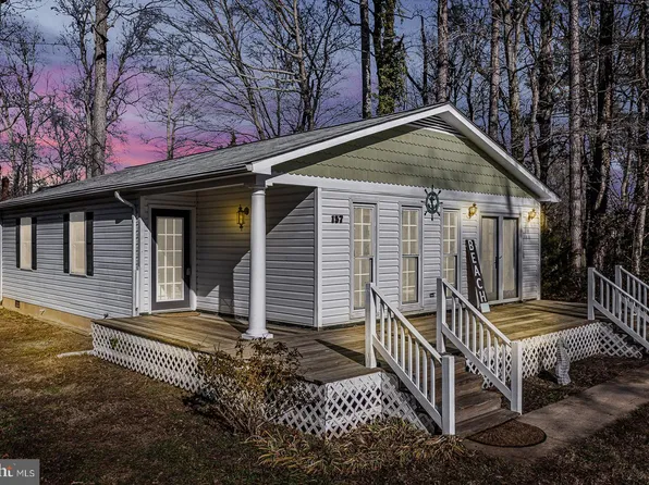 157 7th St, Colonial Beach, VA 22443